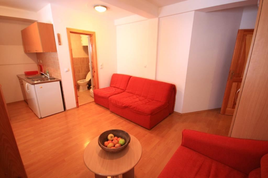 Apartments Prijatelji Яхорина Экстерьер фото